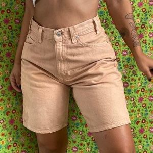 Vintage Levi’s 550 beige jean shorts 90s retro size 34